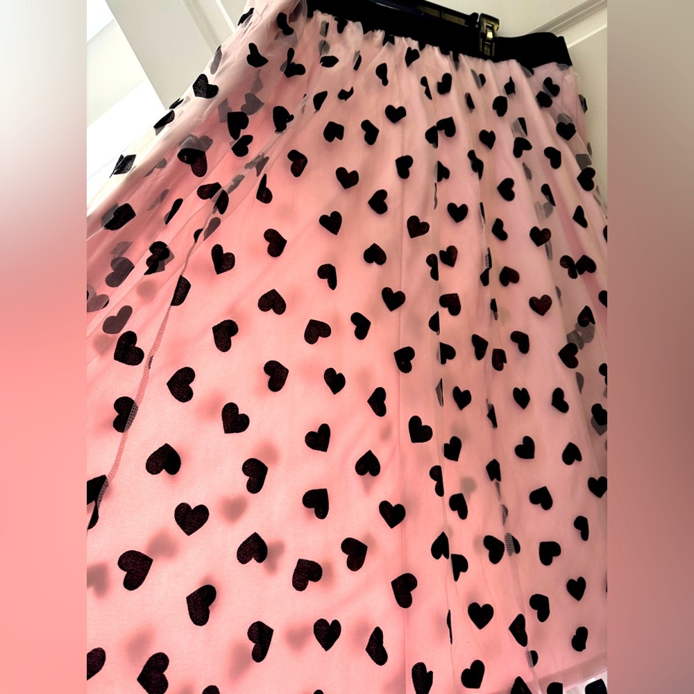 Sweetheart skirt with hearts